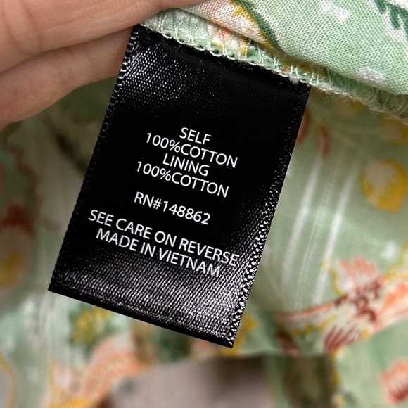 Torrid mint green yellow paisley floral smocked peasant blouse size 2x - Picture 8 of 9